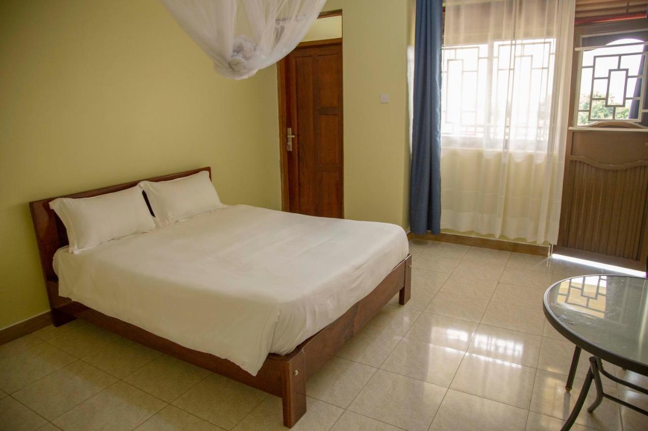 The Sparrow Hotels Soroti Exteriér fotografie