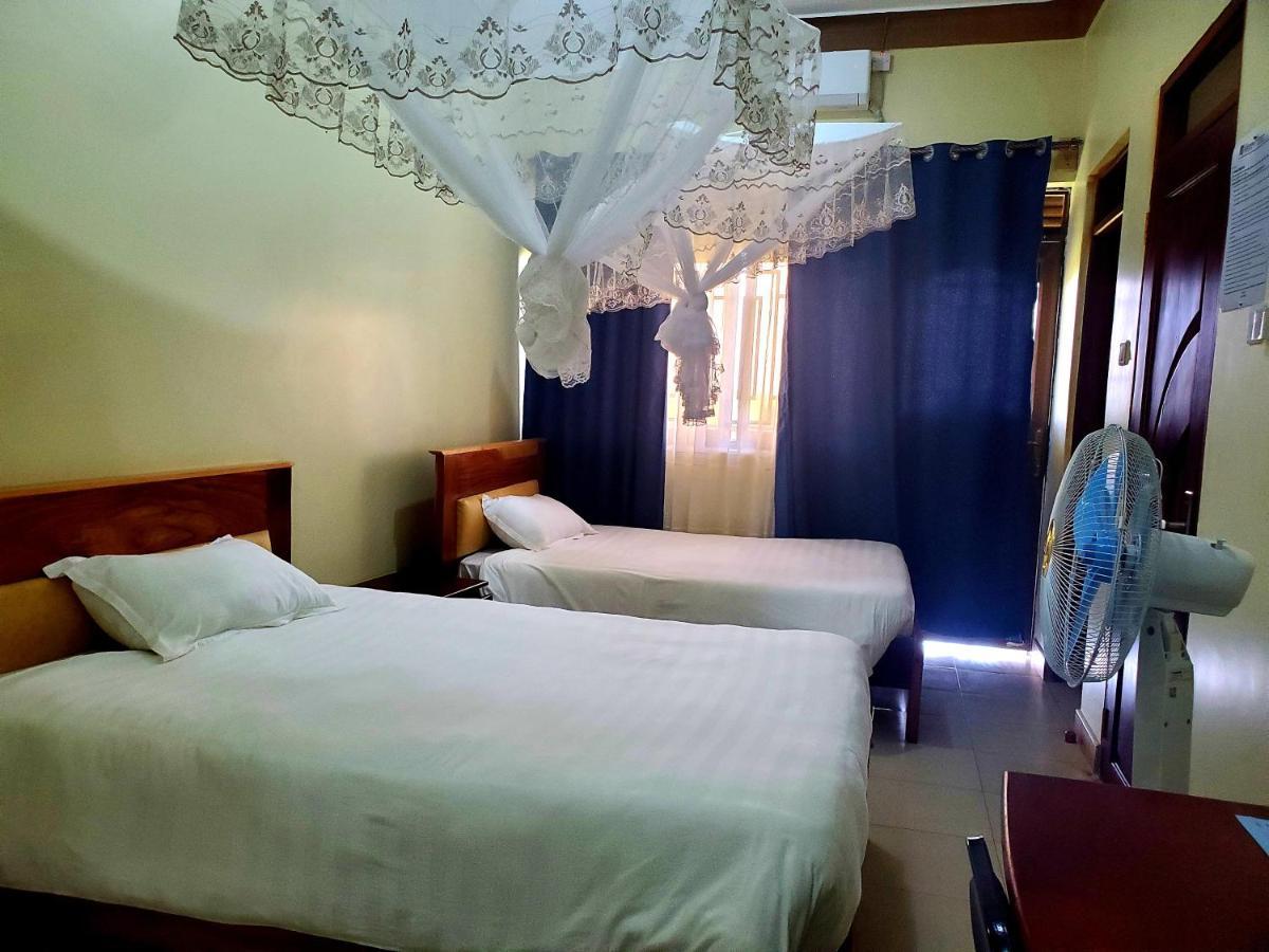 The Sparrow Hotels Soroti Exteriér fotografie